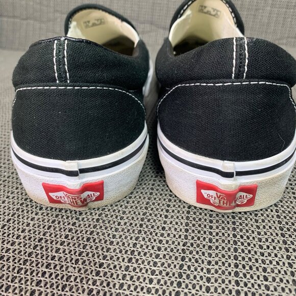 Vans Classic Slip-on Unisex Mens Size 7.5 Womans size 9 Black Canvas Sneakers - Picture 3 of 7